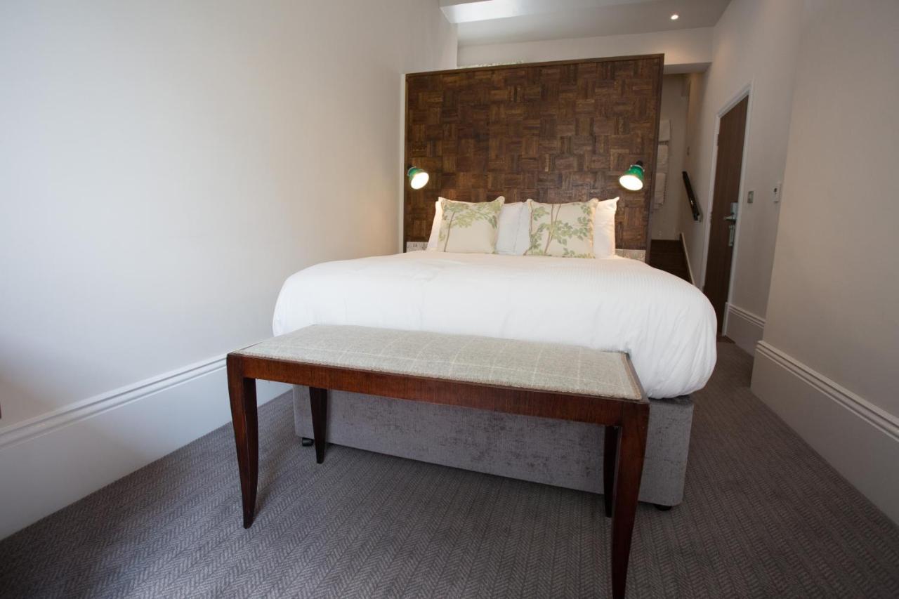 The High Field Town House 4* Birmingam