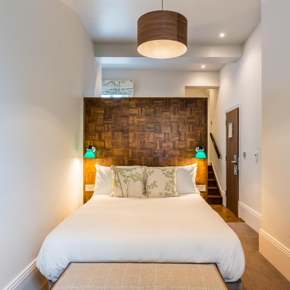 The High Field Town House 4* Birmingam